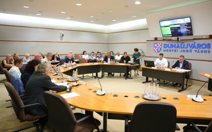 Tizenöt napirend ügyében döntöttek a képviselők a csütörtöki közgyűlésen