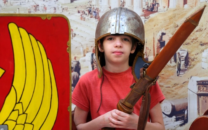 Interaktív időutazás a kőtárban