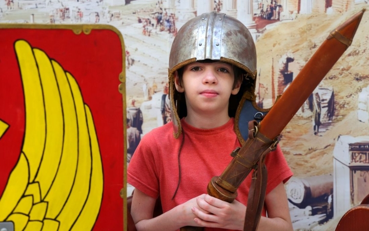 Interaktív időutazás a kőtárban