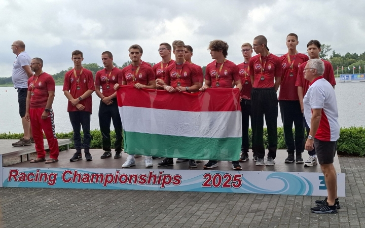 Újra bizonyítottak sárkányhajósaink