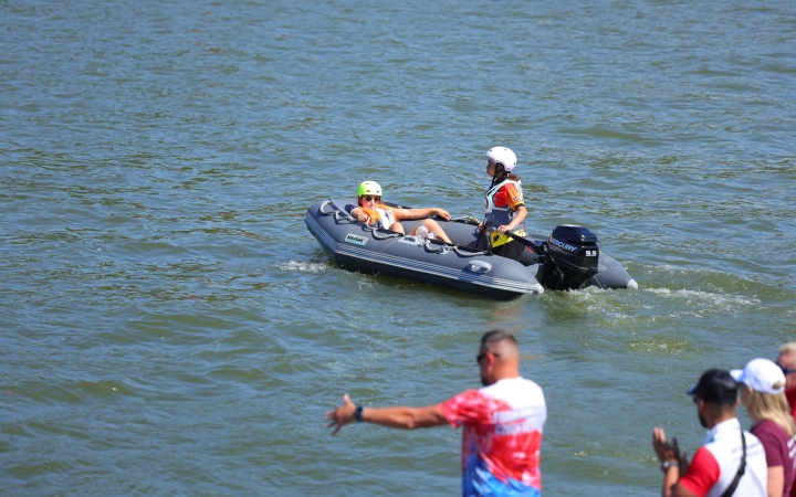 DSTV: hasították a Duna vizét