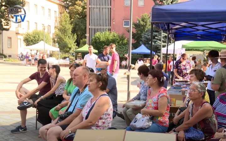 DSTV: már a KönyvTérre készülnek