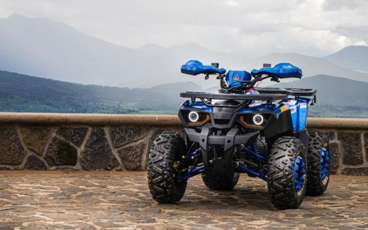 A gyerekek kedvence: terepes élmények két és négy keréken