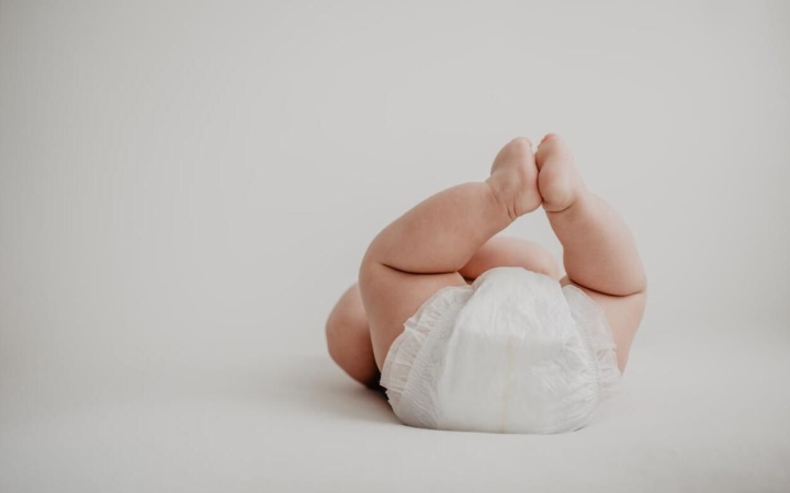 Száraz marad a baba bőre – új korszak a pelenkák területén!