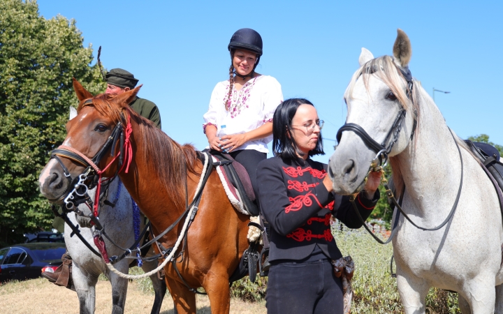 Zarándokok gyülekeztek a Lajos-köveknél
