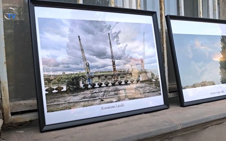 DSTV: fotós "villámtárlat" a Vasmű úton