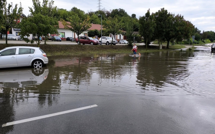 Felhőszakadás Dunaújvárosban