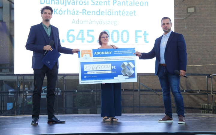 Tömeges "városjárás" a megelőzés és a segítségnyújtás jegyében (galéria)