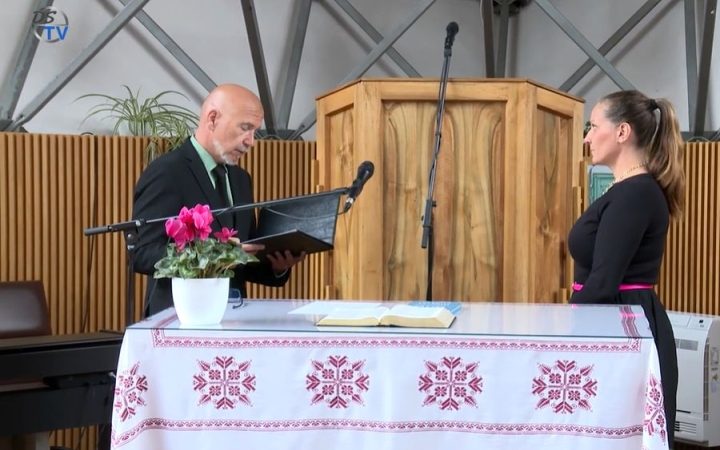 DSTV: ünnepi alkalom a református templomban