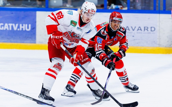 Nagy pofon az éllovastól