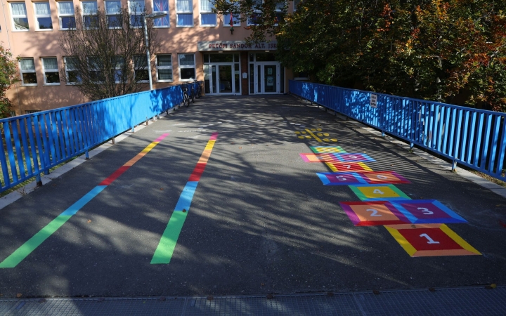 Ugróiskolák a városrészben: Nagy Gergő ismét alkotott 