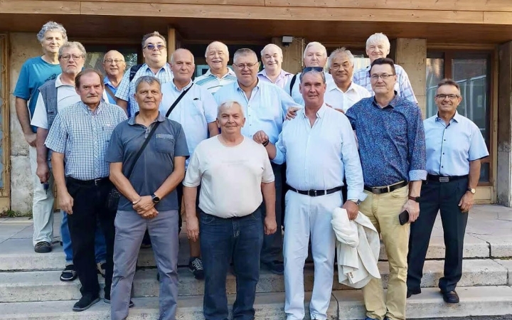 Volt egyszer egy Bánki IV/b osztály – és együtt emlékeztek a régi boldog időkre!