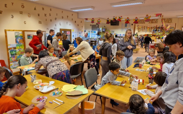 Mozgalmas őszi forgatag a gyermekkönyvtárban