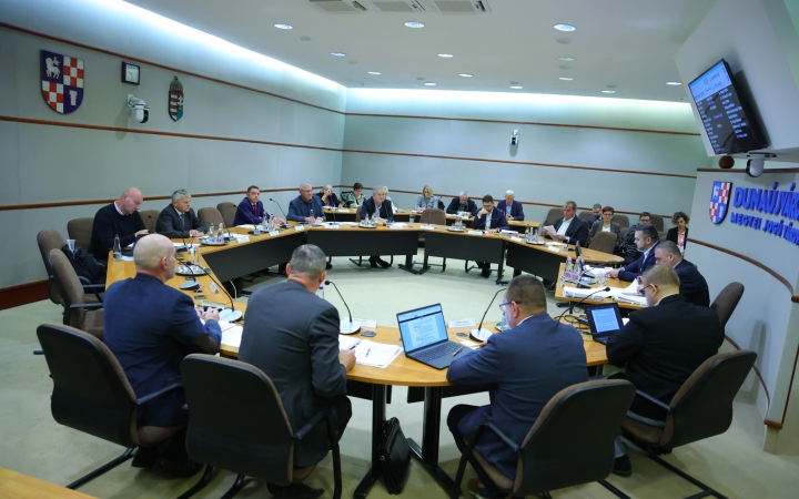 Közgyűlés: a kórház melletti parkolók építésének szerződéseiről is döntöttek