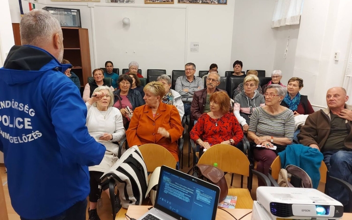 Együtt a netes csalások ellen