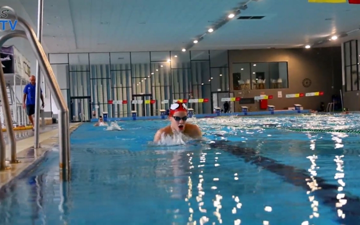 DSTV: régiós edzés az uszodában