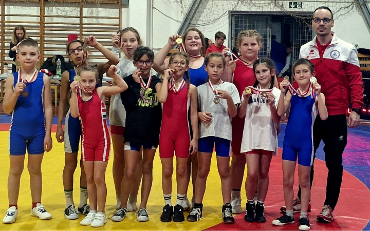 Ismét remekeltek az ifjú birkózók