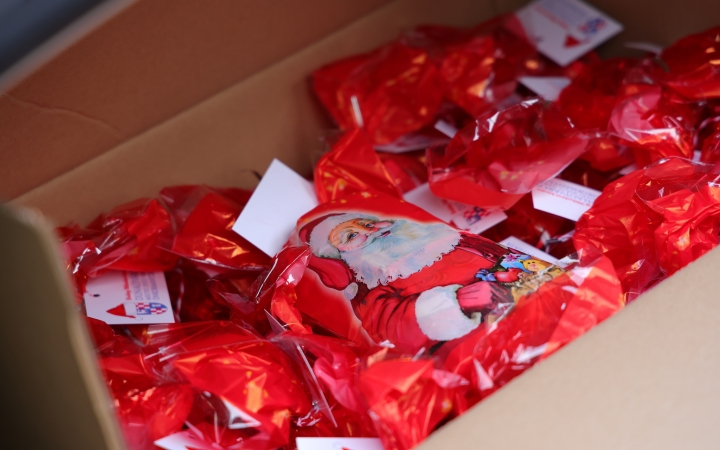 Ajándékcsomagok kicsiknek és nagyoknak