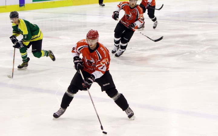 Jégkorong: tízig számoltak az Acélbikák