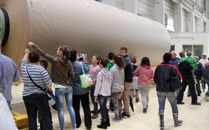 Látogatóban a gyáróriásnál