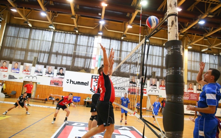 Röplabda: a bajnok ellen kezd a Dunaferr