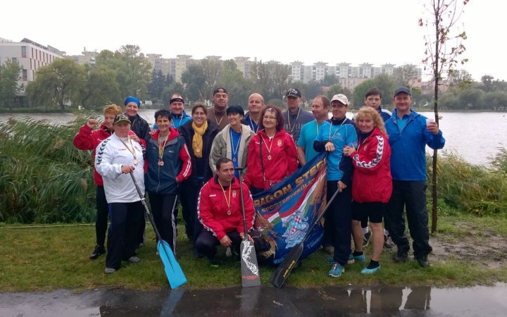 Sárkányhajó: bronzérem a megyeszékhelyről