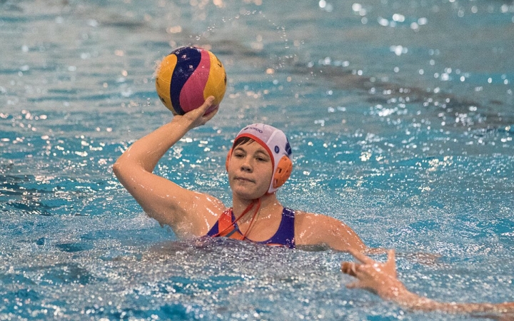 Vízilabda: látogatás az éllovasnál