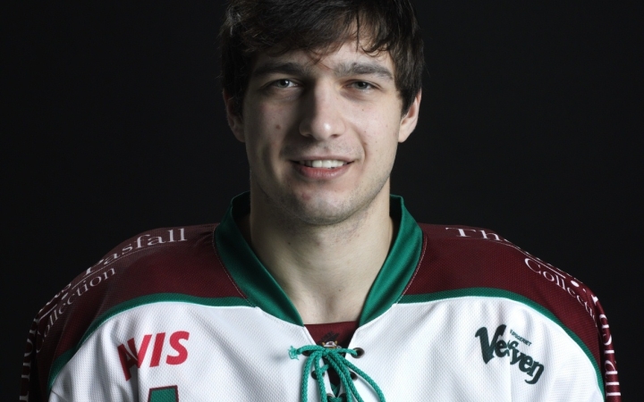 Jékgorong: lett hátvéd az Acélbikáknál