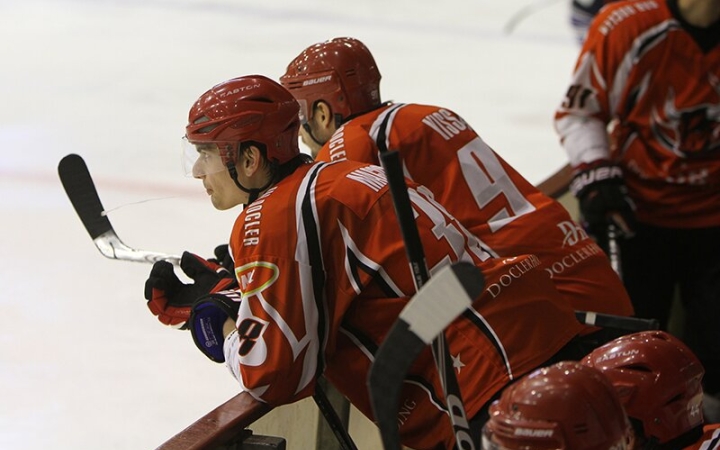 Jégkorong: gödörben a Bikák