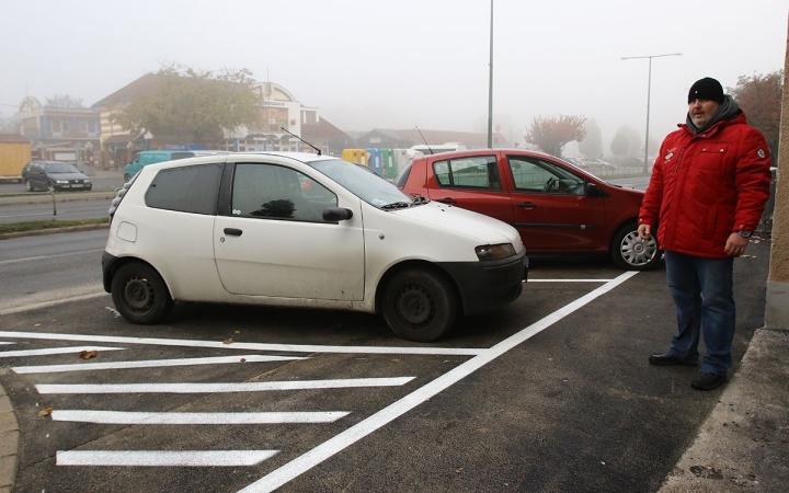 Megújult a parkoló