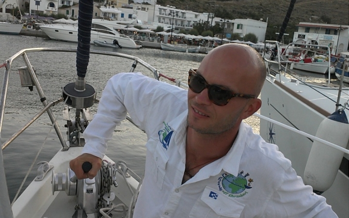 Vitorlással a föld körül