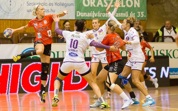 Kézilabda: kiütéses győzelem a Békéscsaba ellen