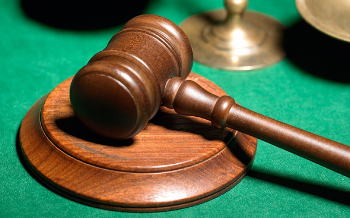 Megverte a vonaton a kalauzt - vádemelés lehet a vége