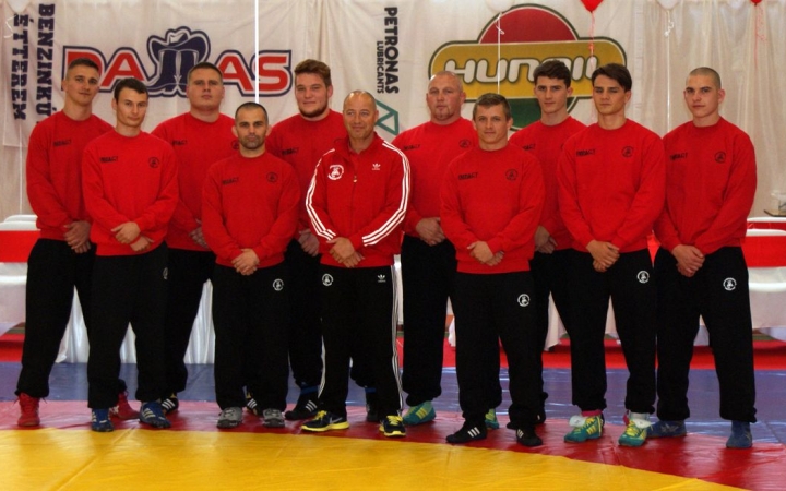 Birkózás: az élvonal a tét