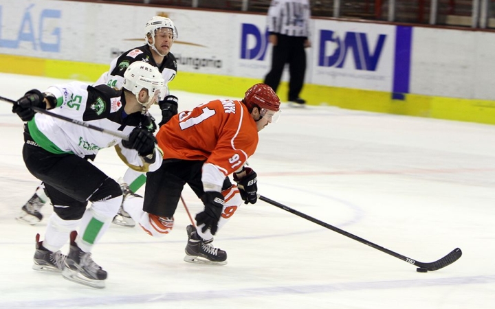 Jégkorong: fontos siker a Fradi ellen