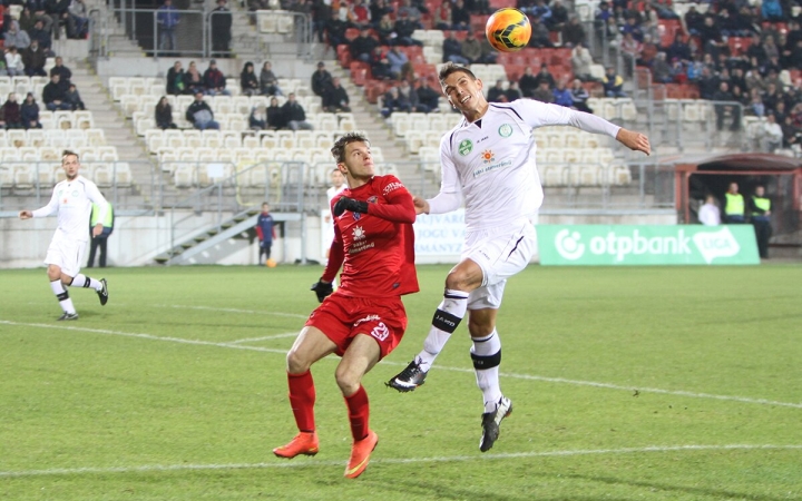 Labdarúgás: a Honvéd érkezik