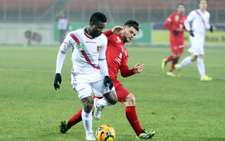 Labdarúgás: ezúttal döntetlen