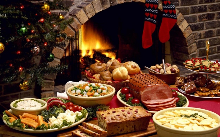 Hal, hús, csoki, gyümölcs - Mindent ellenőriznek a karácsonyi razzián