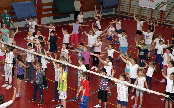 Sportadomány a Dózsa iskolának