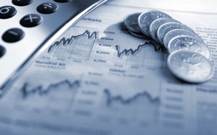 Nem úszunk a hitelekben