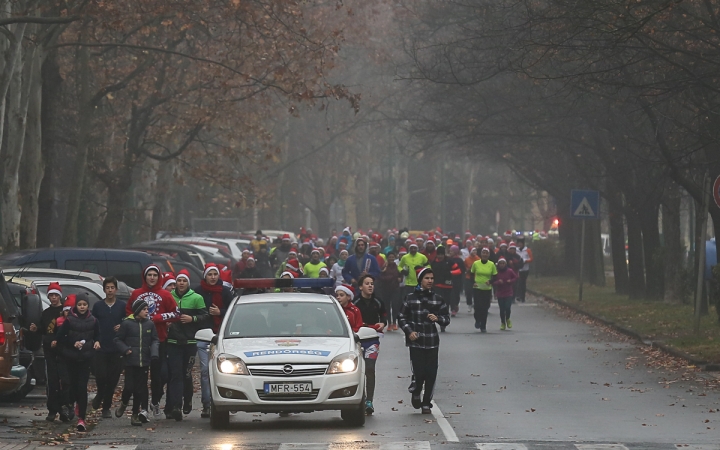 Mikulásfutás - 154 ezret futottak össze a résztvevők
