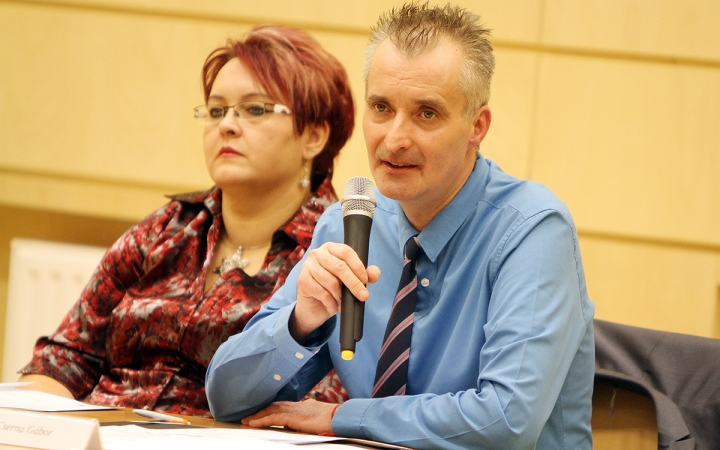 Bárki bármit kérdezhetett a polgármestertől