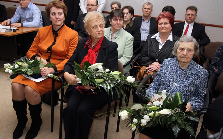 Átadták a Dunaújváros Egészségügyéért díjat