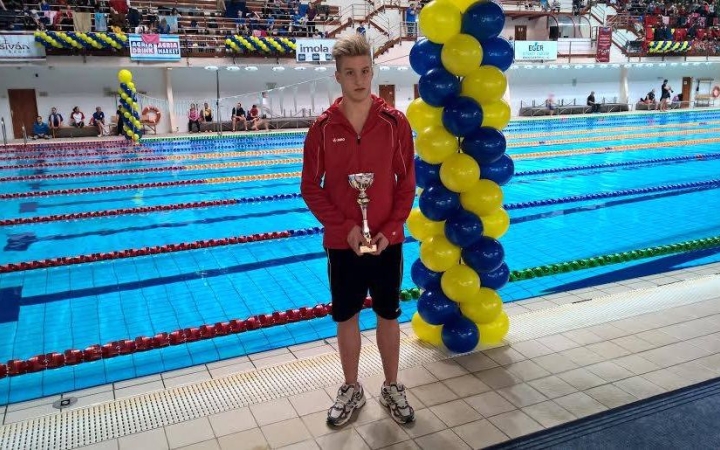 Úszás: éremhalmozók