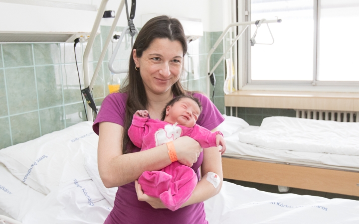 2016 első dunaújvárosi babája