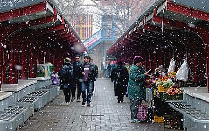 Piac: ünnepi nyitva tartás