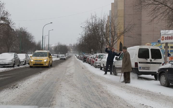 Az enyhülés után újra támad a tél