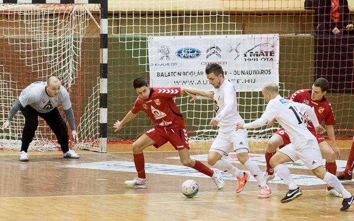 Futsal: négy között a Dunaferr!