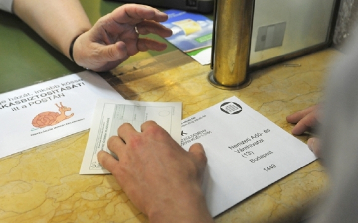 Adóbevallás - Ma még lehet kérni a NAV segítségét