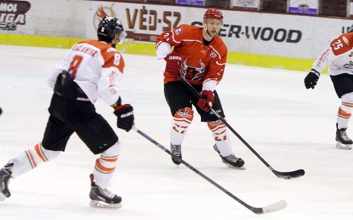 Jégkorong: négy légiós is távozott